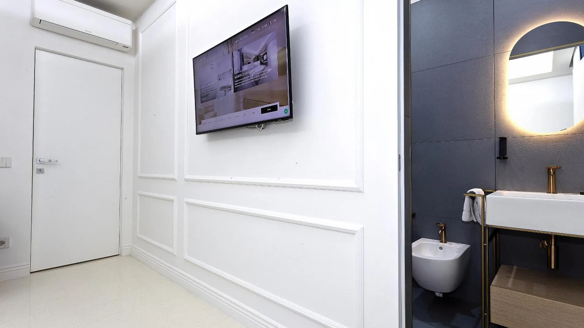 Luxury Apartment-Corso Malta By Alux38 Naples Italy